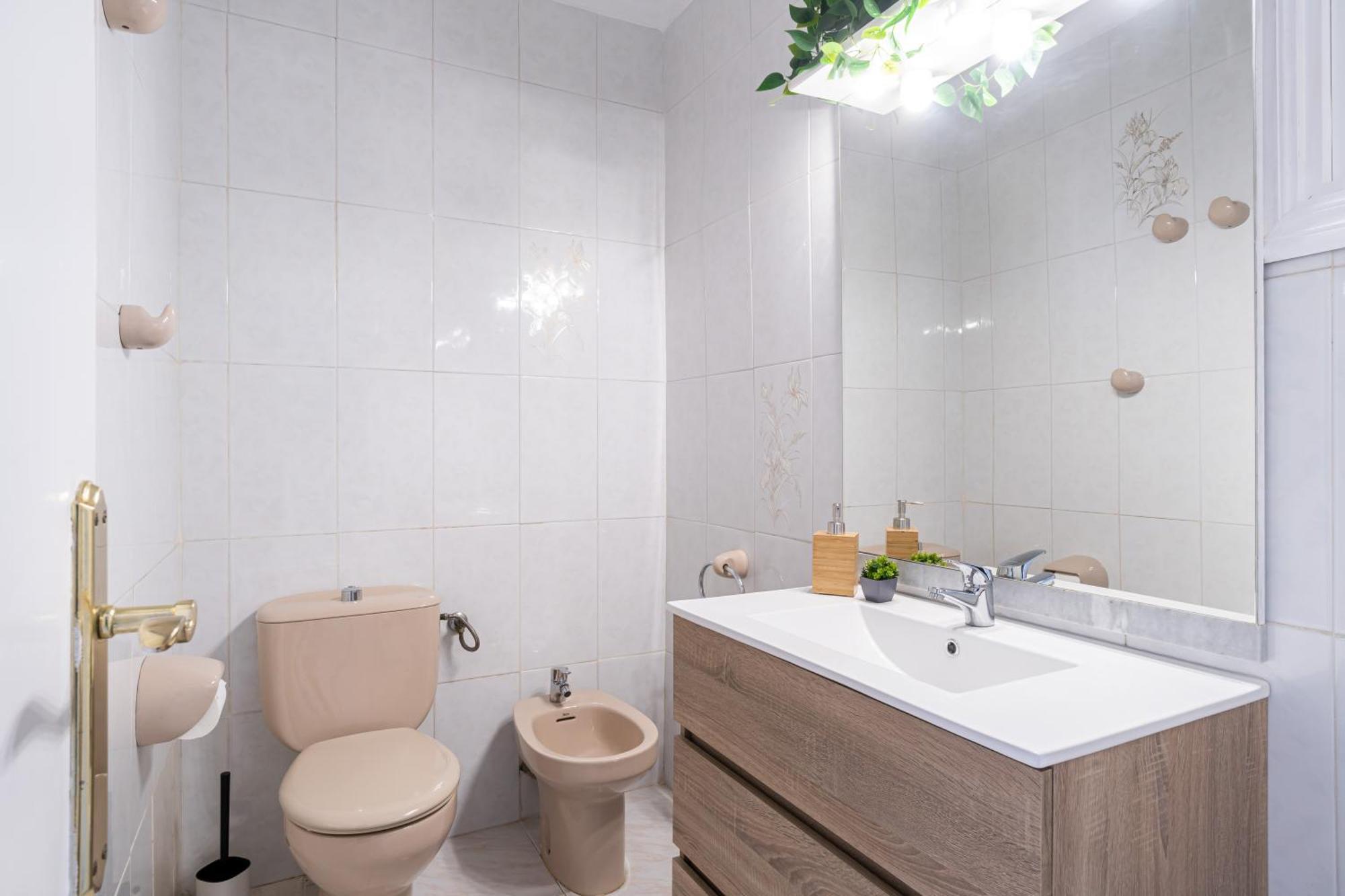 Coastal Paradise & Cozy Home With A 100M From The Beach! カンブリルス エクステリア 写真