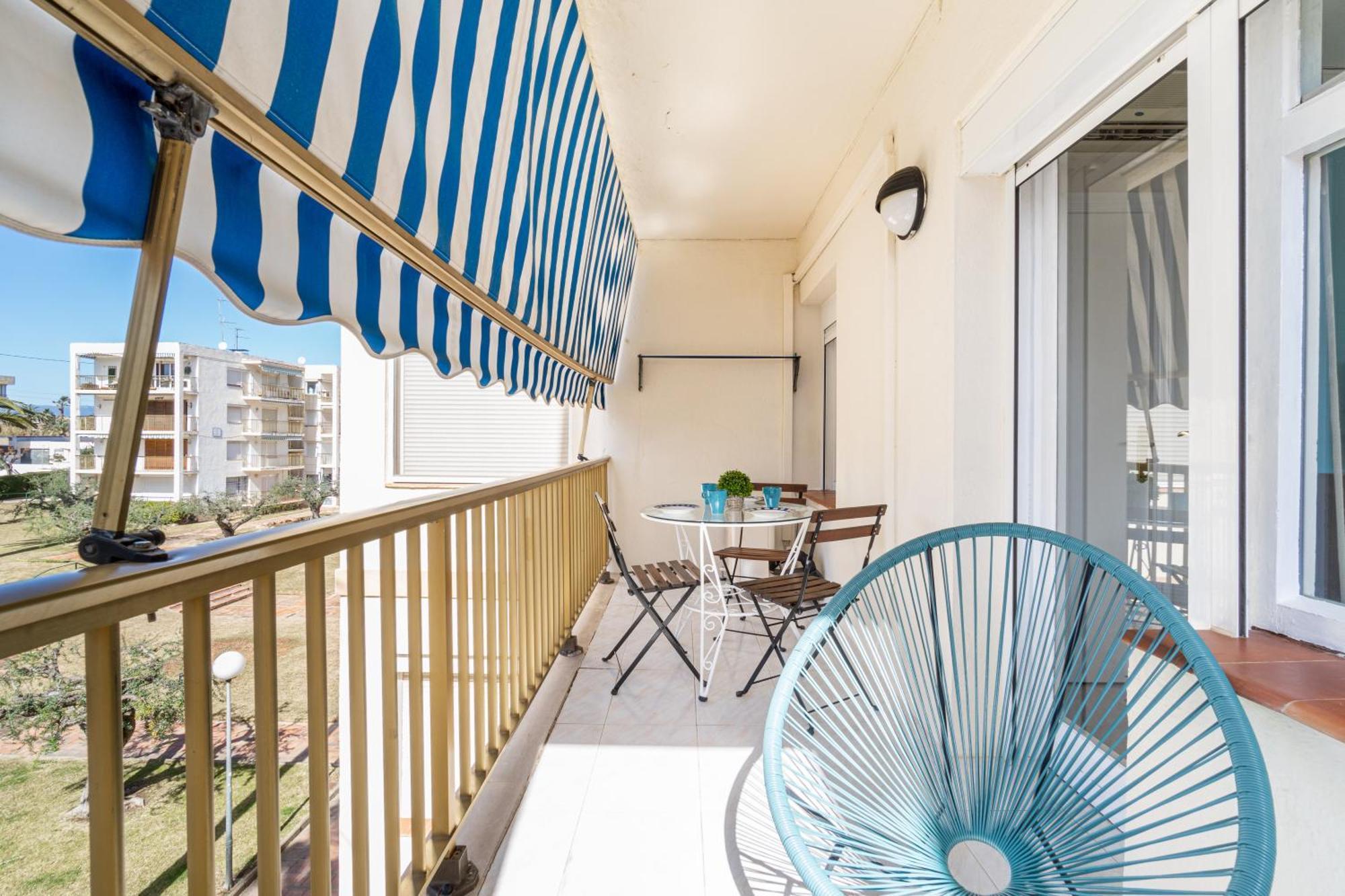Coastal Paradise & Cozy Home With A 100M From The Beach! カンブリルス エクステリア 写真